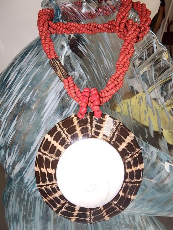 Artisan Shiwa Eye Shell Pendant and Red Glass Seed Beaded  Necklace - Picture 6 of 6